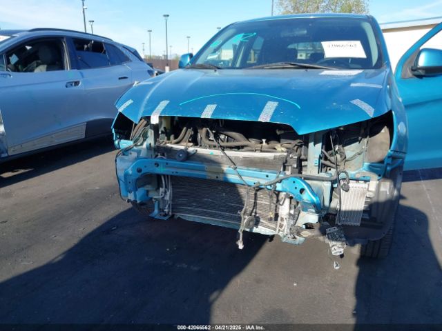 4A4AP3AU2EE019963 Mitsubishi Outlander Sport Es