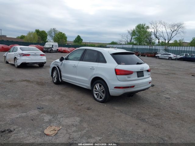 WA1ECCFS7HR007729 Audi Q3 2.0t Premium