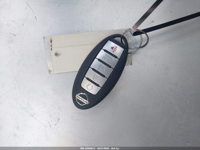 JN8AT2MT4KW255007 Nissan ROGUE SV