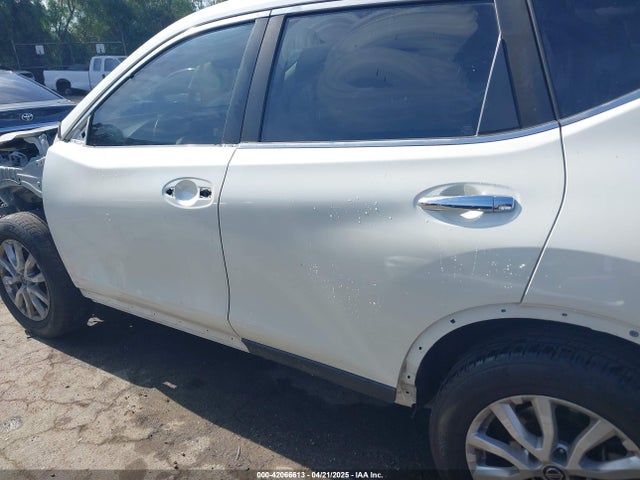 JN8AT2MT4KW255007 Nissan ROGUE SV