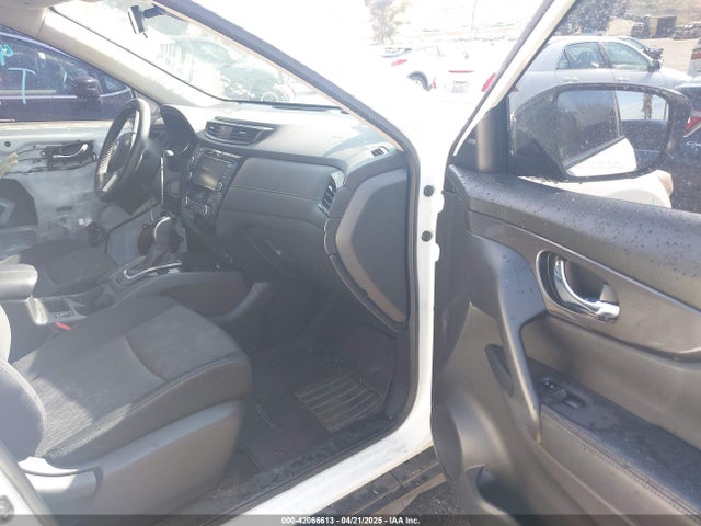 JN8AT2MT4KW255007 Nissan ROGUE SV