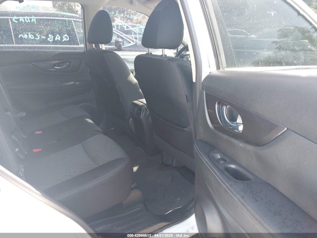 JN8AT2MT4KW255007 Nissan ROGUE SV
