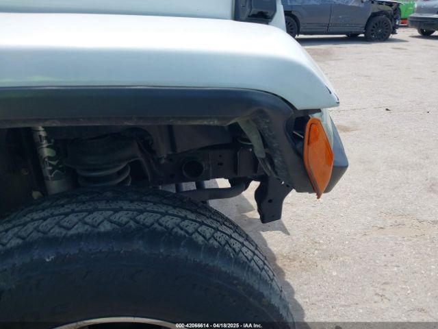 1C4HJXEG0JW245118 Jeep Wrangler Unlimited Sahara 4x4