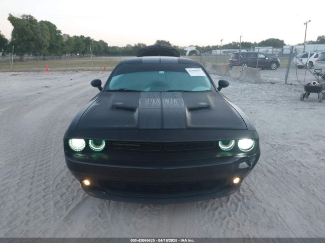 2C3CDZAG5HH610862 Dodge Challenger Sxt Plus