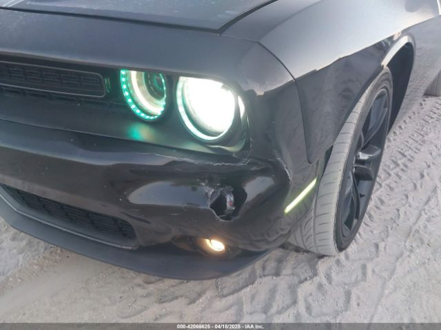 2C3CDZAG5HH610862 Dodge Challenger Sxt Plus