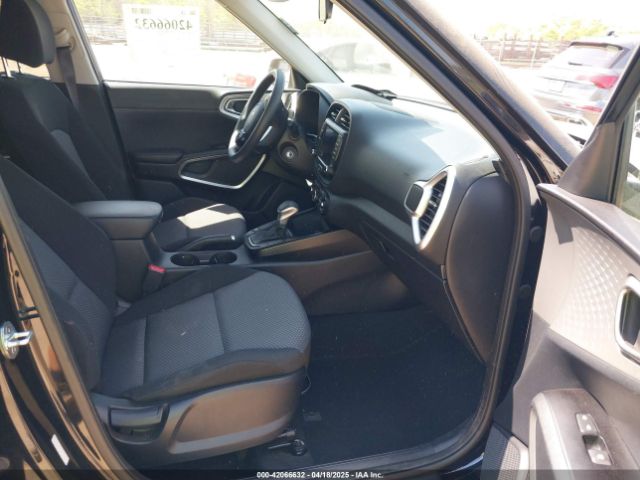 KNDJ23AU6N7178009 KIA SOUL LX
