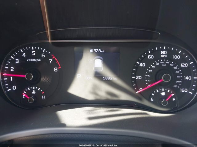 KNDJ23AU6N7178009 KIA SOUL LX