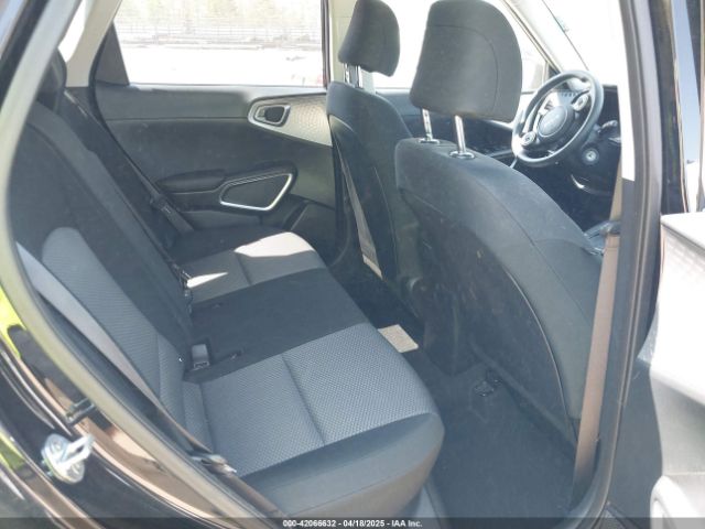 KNDJ23AU6N7178009 KIA SOUL LX