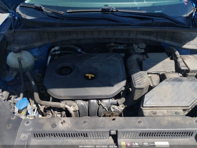 KM8J23A42HU423096 Hyundai TUCSON SE