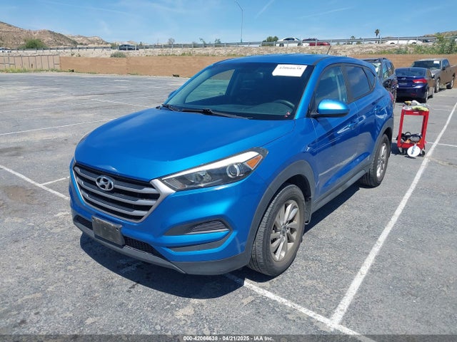 KM8J23A42HU423096 Hyundai TUCSON SE