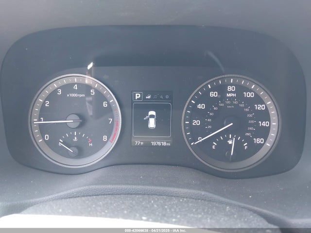 KM8J23A42HU423096 Hyundai TUCSON SE