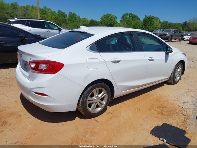 1G1BE5SM8H7151056 Chevrolet Cruze Lt Auto