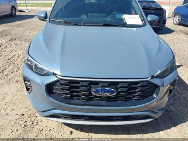 1FMCU9PZ1PUB22889 Ford Escape St-line Elite