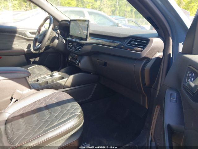 1FMCU9PZ1PUB22889 Ford Escape St-line Elite