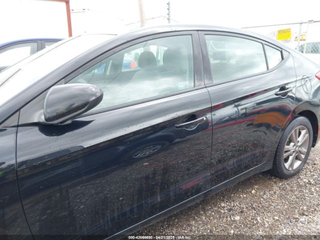 5NPD84LF9HH097165 Hyundai ELANTRA SE