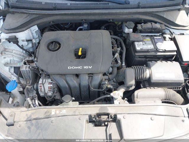 5NPD84LF7JH328523 Hyundai ELANTRA SEL