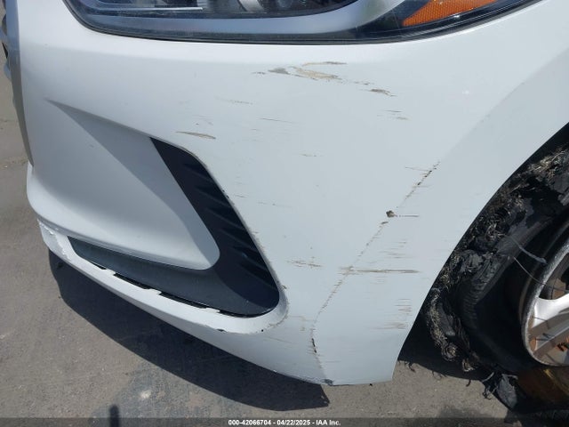 5NPD84LF7JH328523 Hyundai ELANTRA SEL