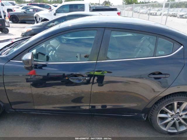 3MZBN1V32JM208914 Mazda Mazda3 Touring