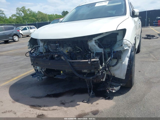 5N1AT2MV6JC773967 Nissan Rogue Sl