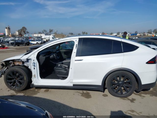 7SAXCBE63NF337529 Tesla Model X Plaid Tri Motor All-wheel Drive