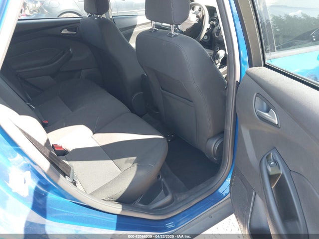 1FADP3K29JL205898 Ford FOCUS SE