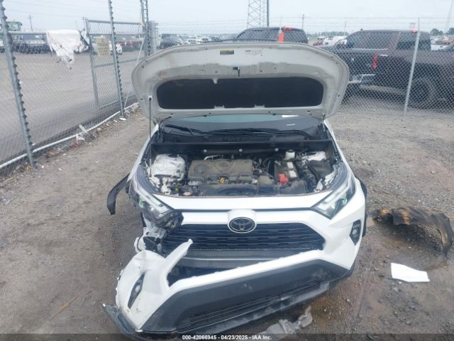 2T3C1RFV3RW311870 Toyota Rav4 Xle Premium