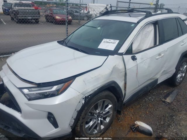 2T3C1RFV3RW311870 Toyota Rav4 Xle Premium