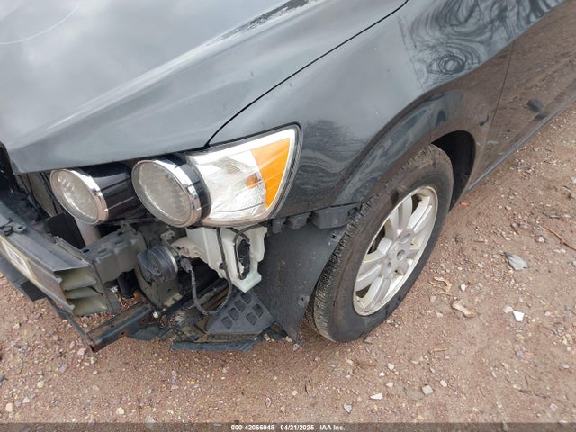 1G1JC5SH1E4236385 Chevrolet Sonic Lt Auto