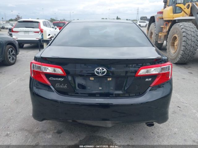 4T1BF1FK3EU468340 Toyota CAMRY SE