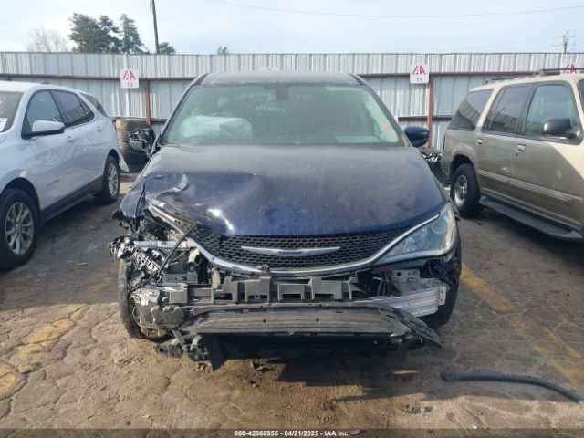 2C4RC1FG5KR550411 Chrysler Pacifica Touring Plus