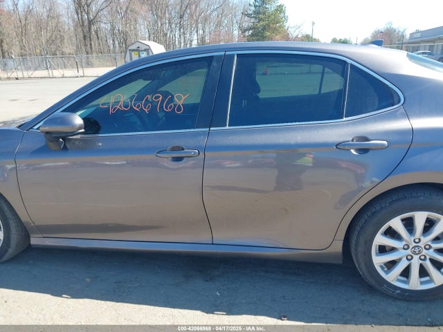 4T1B11HK9KU245615 Toyota CAMRY LE