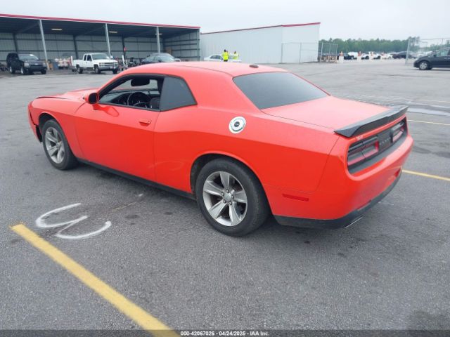 2C3CDZAG0JH339067 Dodge Challenger Sxt