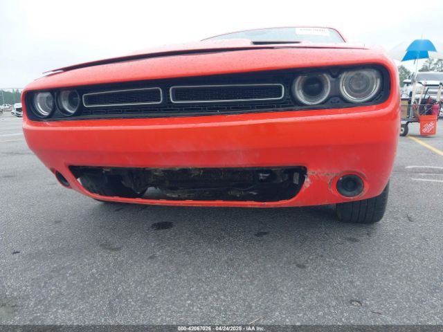 2C3CDZAG0JH339067 Dodge Challenger Sxt