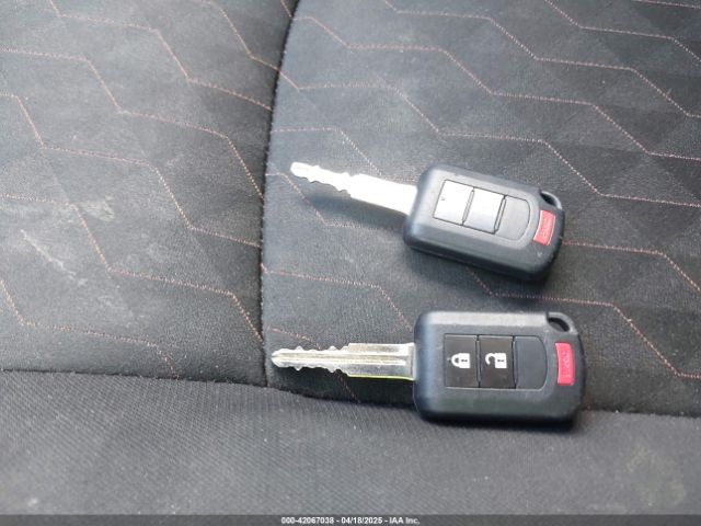 ML32AUHJ3MH010994 Mitsubishi Mirage Carbonite Edition/es/le