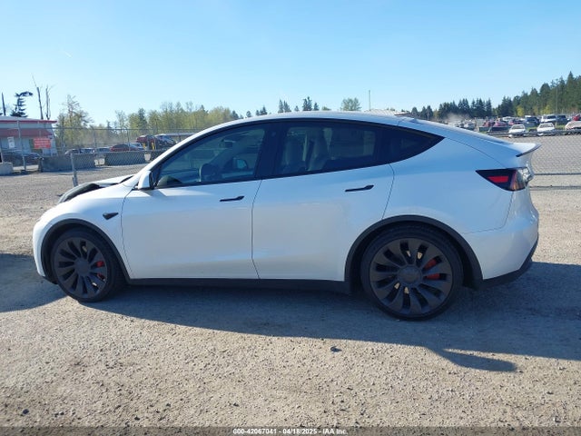 7SAYGDEF2PF754938 Tesla Model Y Performance Dual Motor All-wheel Drive