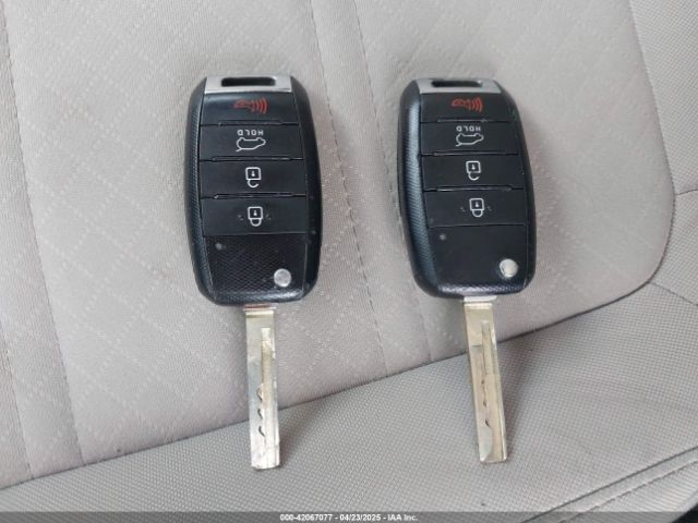 5XYPG4A3XHG287217 KIA Sorento 2.4l Lx