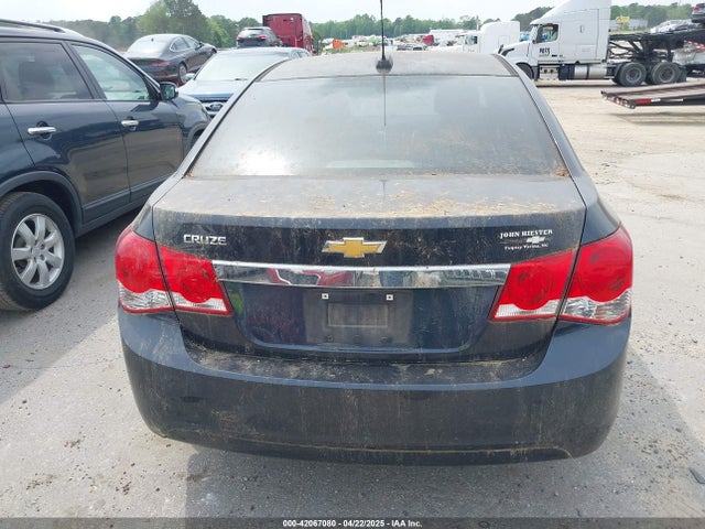 1G1PA5SH8F7164276 Chevrolet Cruze Ls Auto