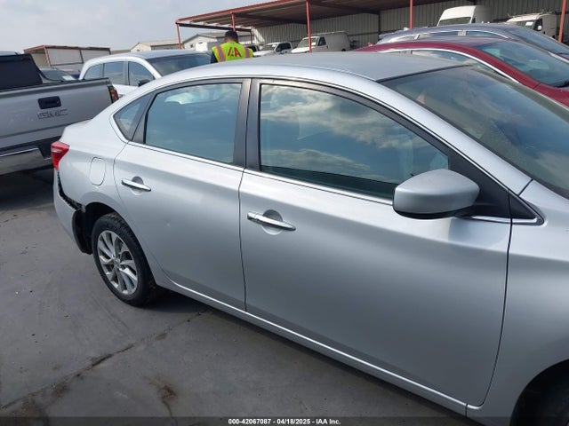 3N1AB7AP7KY416478 Nissan SENTRA SV