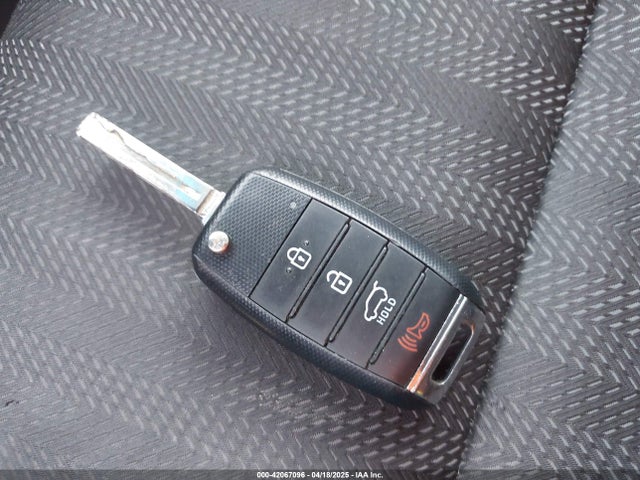KNDPM3AC1K7508498 KIA Sportage Lx