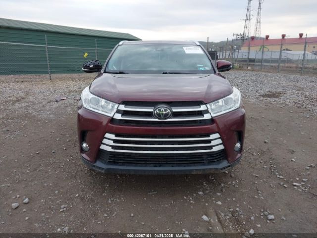 5TDJZRFH8JS812656 Toyota Highlander Xle
