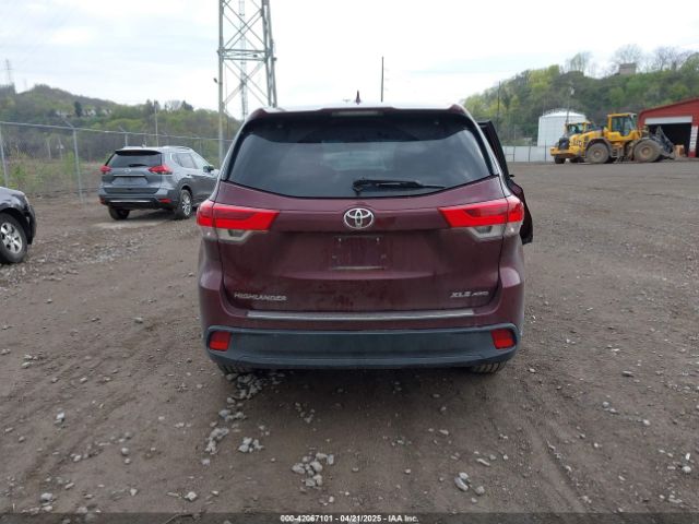 5TDJZRFH8JS812656 Toyota Highlander Xle