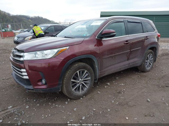 5TDJZRFH8JS812656 Toyota Highlander Xle