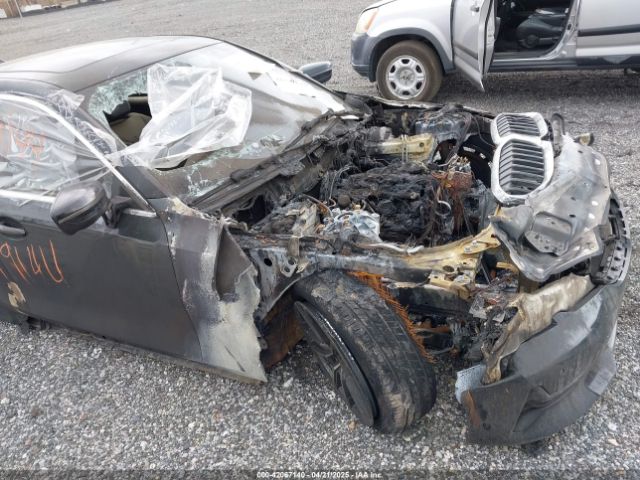 3MW5R1J09L8B07586 BMW 330I