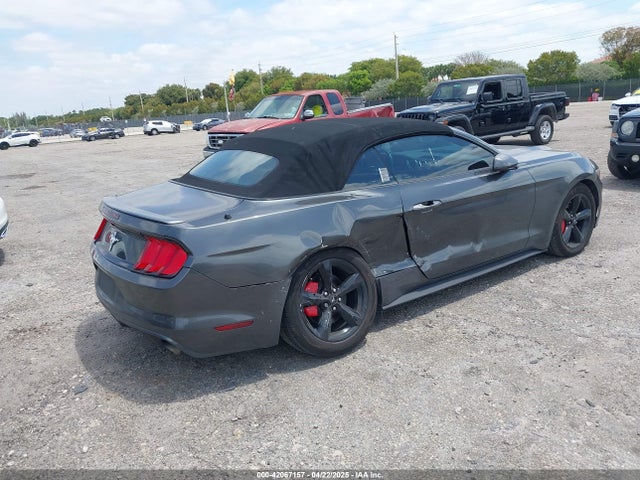 1FATP8EM6G5251286 Ford Mustang V6