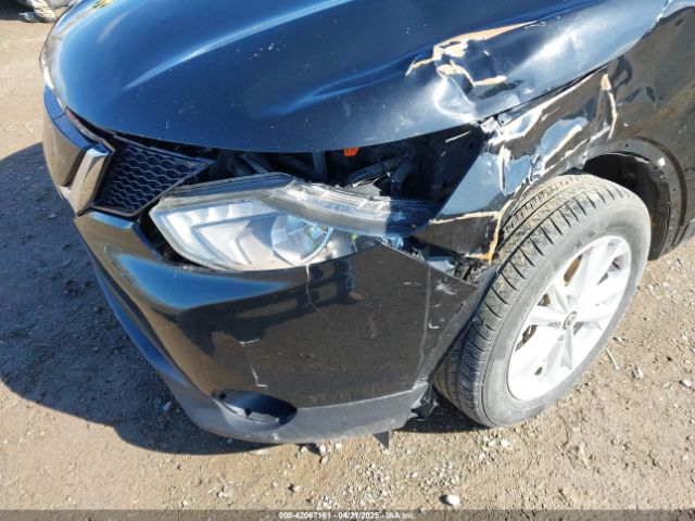 JN1BJ1CP1KW236552 Nissan Rogue Sport Sv