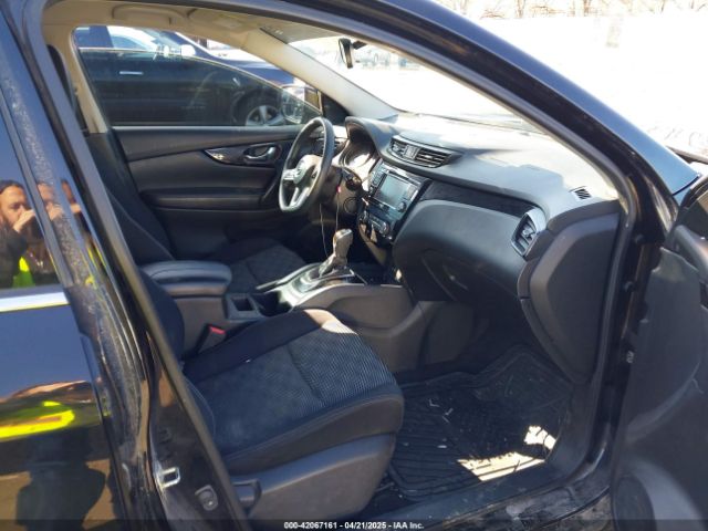 JN1BJ1CP1KW236552 Nissan Rogue Sport Sv