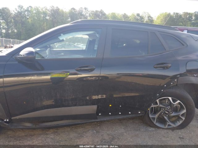 KL77LHEP0SC111530 Chevrolet Trax Fwd Lt