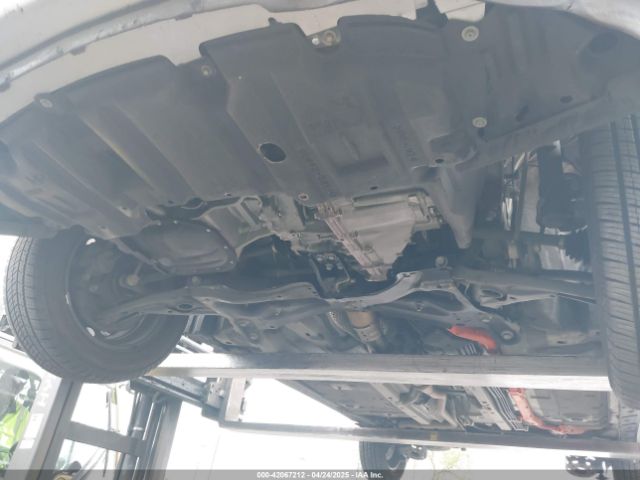 JTDKDTB34F1092819 Toyota Prius C Three