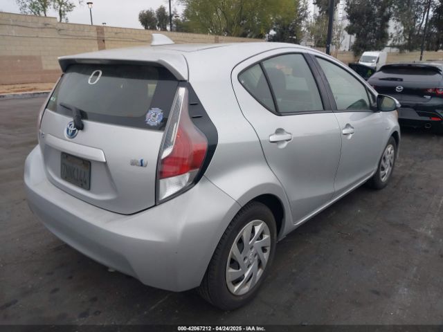 JTDKDTB34F1092819 Toyota Prius C Three