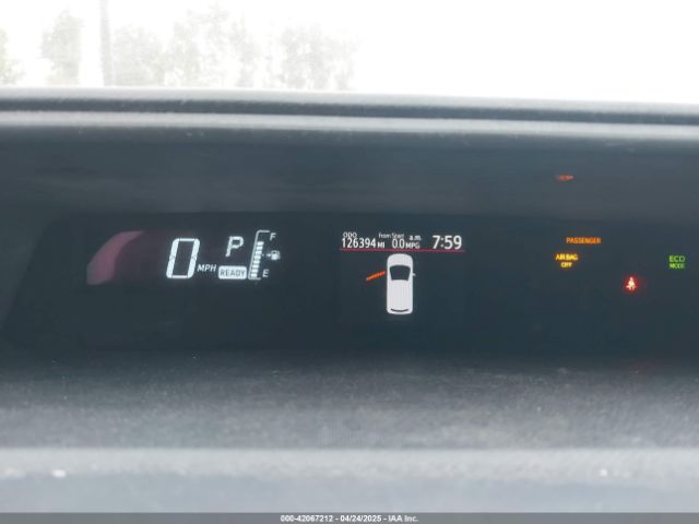 JTDKDTB34F1092819 Toyota Prius C Three